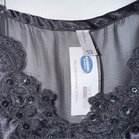 Elegant Black Women's Top - Picture 2 of 2